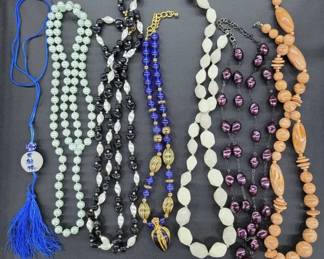 	Beaded Necklaces Collection