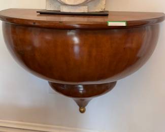 Global view wall console pair