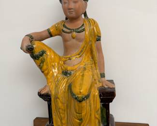 Man and woman pair of vintage Ethan Allen figurines