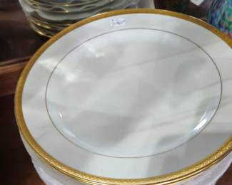 Twelve dinner plates with gold rim, Bavaria US Zone