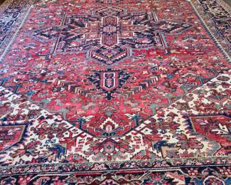 Heriz, 10'6" x 13'6"