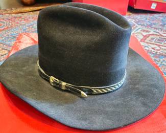 Ladies custom made hat by Kirkpatrick