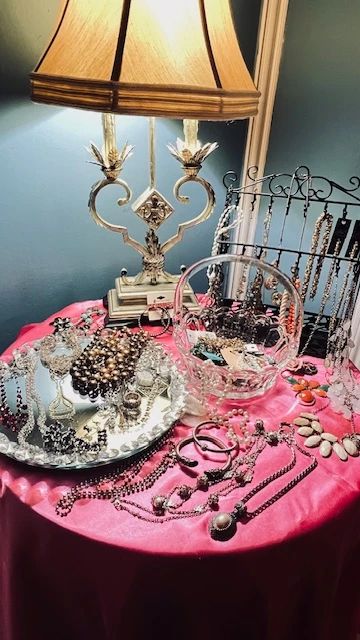 Fashion Jewelry, Necklaces, Earring, Rings, Bracelets, Hats, Scarfs, and stones and beads avail,