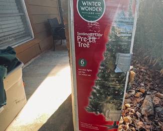 6ft Pre Lit Tree , not all lights are working but tree is in great condition