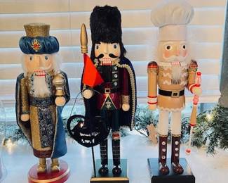 Holiday Nut Crackers