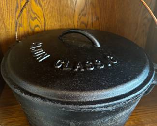 Cajun Classic Cast Iron Dutch Oven