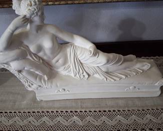 Napoleon's lover Josephine Sculpture $60