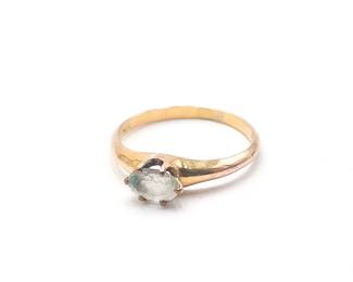 Vintage 10K Gold And Aquamarine Gemstone Solitaire Ring