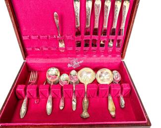 Group Of Silverplate Vintage Flatware Some Carlton Oneida