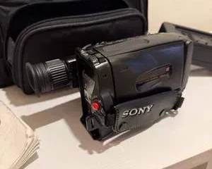 Vintage Sony CCD-TR64 Black Video8 Handycam Camcorder 12x Zoom Color Viewfinder with Carrying Case