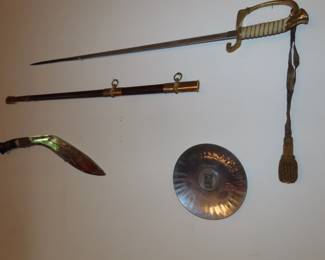 US Navy presentation sword, sheath and case. 