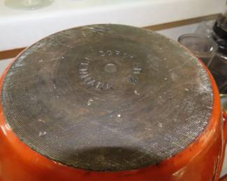 Descoware, cast iron casserole.