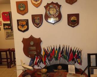 US Airforce and RAF wall plaques. US Airforce presentation awards.