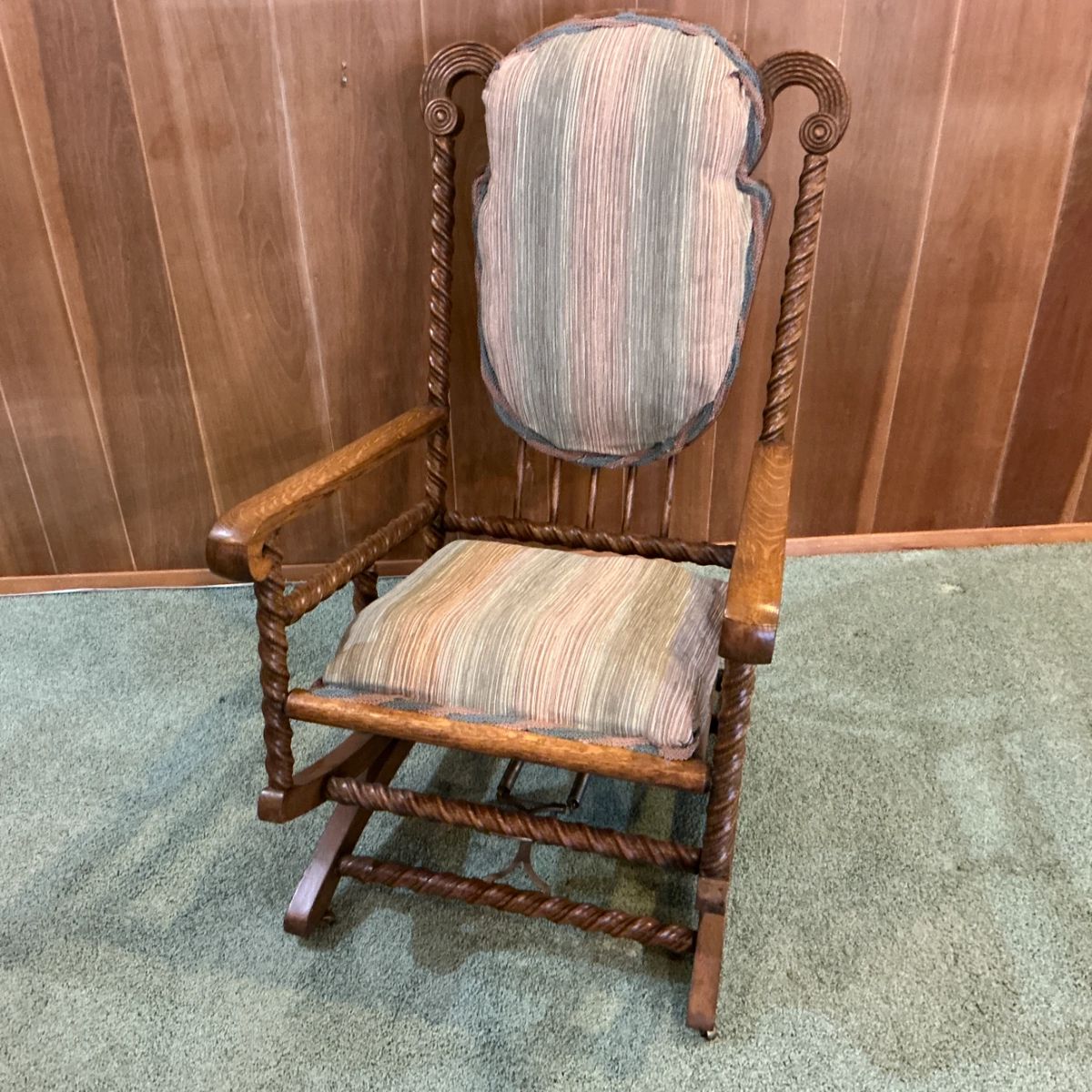 Curated visual reference: Online Auctions With Vintage Furniture And Accessories Online Reference: Magnolia Estate Online Auction Antique Furniture Starts On 11 21