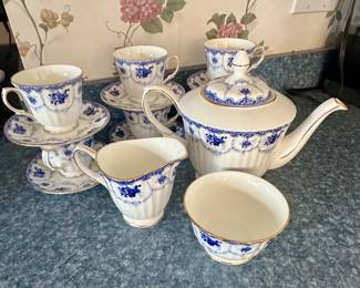 Duchess tea set