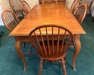 Ethan Allen Legacy dining room table, 2 leaves, 8 chairs. 