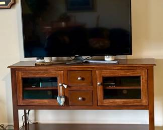 Tv stand & tv