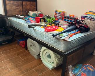 Twin bed with mattress 