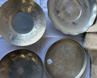 Aluminum bowls and tray