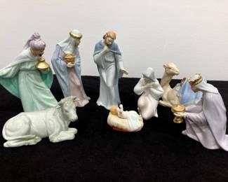 Avon Bethlehem Nativity Collection 
