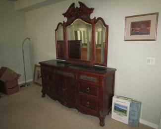 tri fold mirrored dresser