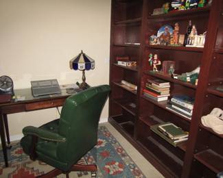 office chair and computer table