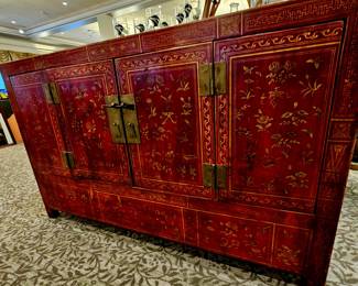 Bridal chest so gorgeous 