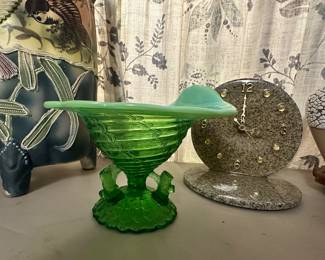 Northwood Green Opalescent Ocean Shell Vase