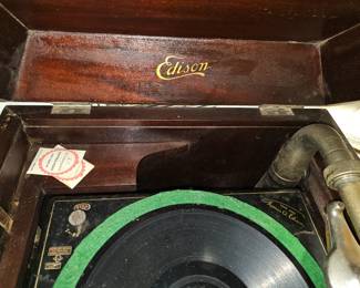 Inside the Edison Record Player (works!)