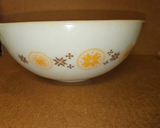 1940s Pyrex Design