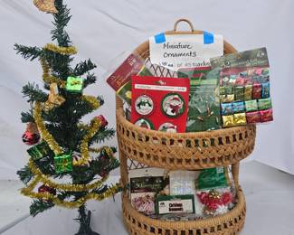 Christmas Mini Tree Items