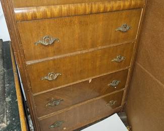 Dresser for the Vanity Bedroom Set