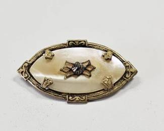 Victorian Antique Mother of Pearl Brooch