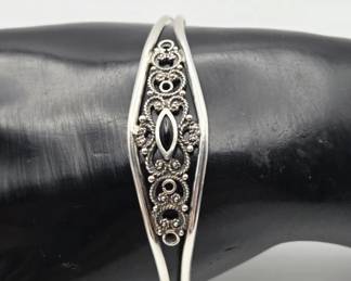 Sterling Silver Filigree Black Gemstone Bracelet