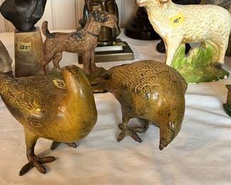 Pair of bronze pigeons