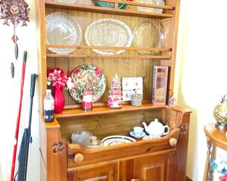 china hutch, open face