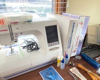 janome machine w/attachments