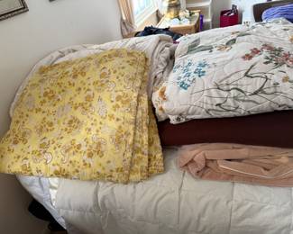 misc. vintage blankets & bedspreads