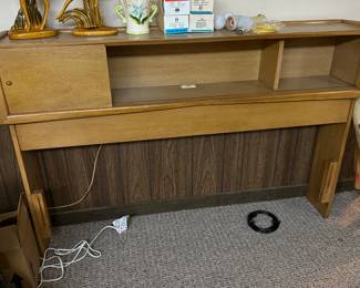 Kent Coffey "The Sharon" headboard