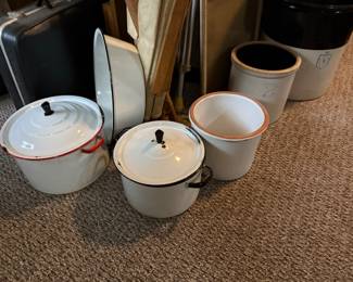 Crocks & porcelain pots