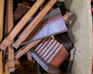 vintage Lincoln Logs with hinged roofs