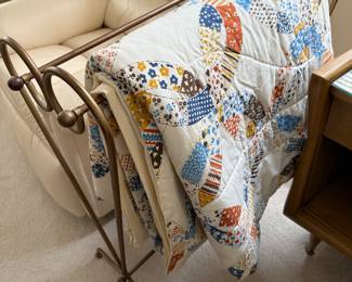 Quilt rack & quilt