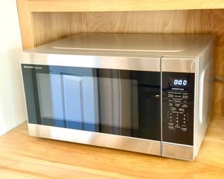 Sharp 2.2 cu. ft. XL Countertop Microwave Oven