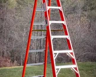 WERNER 8ft Stepladder Model NXT1A08