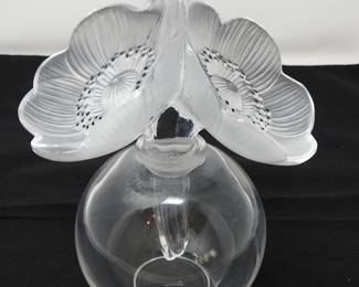 Lalique "Deux Fleurs Anemone" perfume bottle