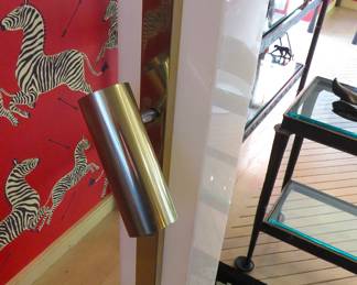 Skyscraper floor lamp