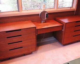 Vladimir Kagan 3pc dressers with vanity