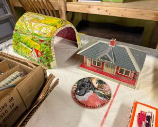 MARX 1950s tunnel & buildings