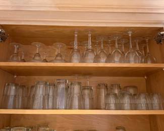 DIFFÉRENT SETS OF GLASSES 