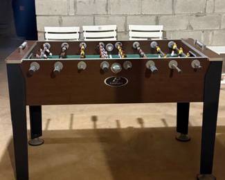 FOOSBALL TABLE